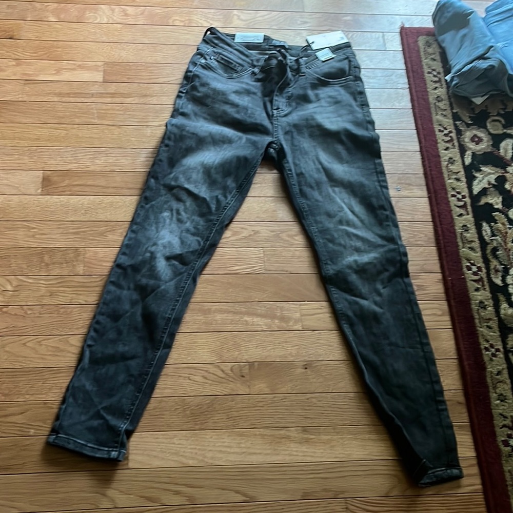 New with tags Judy blue high waisted skinny, fit gray jeans